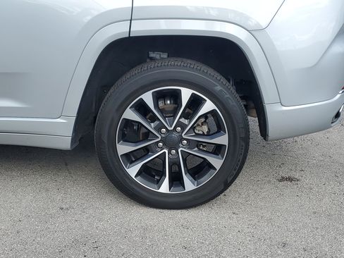 Used 2022 Jeep Grand Cherokee Overland image 32