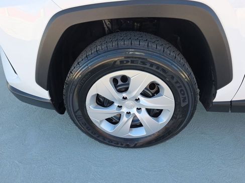 Used 2024 Toyota RAV4 LE image 33