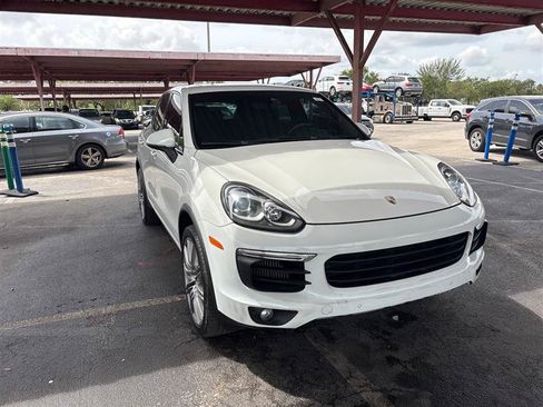 Used 2016 Porsche Cayenne S AWD/4WD image 1