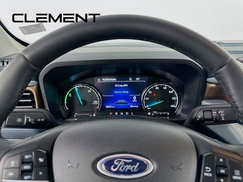 Certified 2024 Ford Maverick Lariat image 18