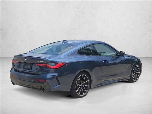 Used 2023 BMW 430i Coupe w/ M Sport Package RWD image 5