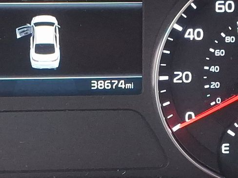 Used 2023 Kia Forte LXS image 19