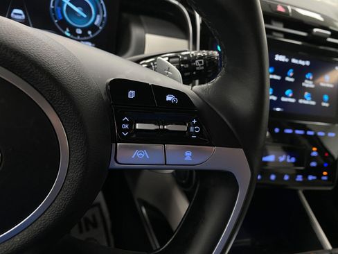 Certified 2024 Hyundai Tucson Limited AWD/4WD image 18