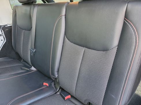 Used 2017 Jeep Wrangler 75th Anniversary image 9