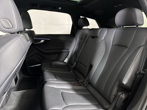 Used 2025 Audi Q7 2.0T Premium Plus w/ Premium Plus Package image 27