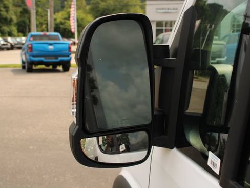 Used 2025 RAM ProMaster 2500 w/ Convenience Group FWD image 7