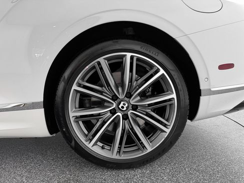 Used 2026 Bentley Continental GT image 31