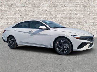 Used 2025 Hyundai Elantra Limited