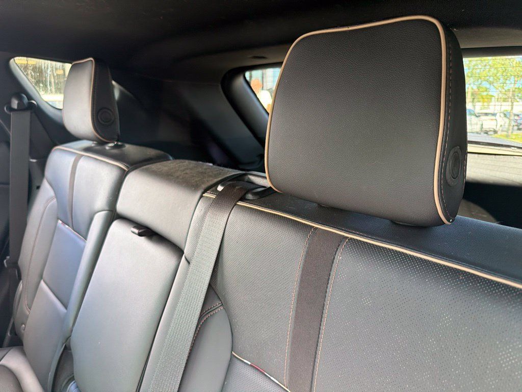 Used 2020 Chevrolet Blazer Premier w/ Driver Confidence II Package FWD image 9