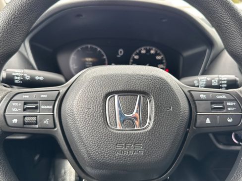 Certified 2025 Honda HR-V LX image 16