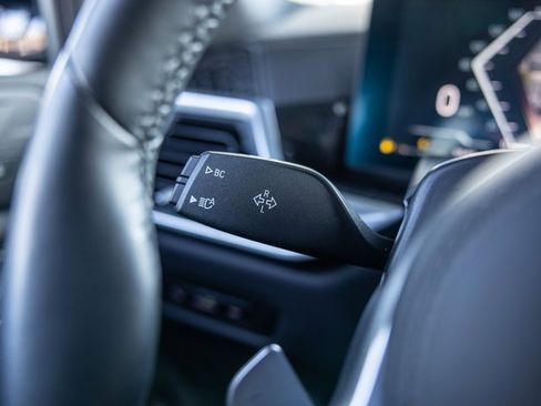 Used 2024 BMW X5 sDrive40i w/ M Sport Package image 30