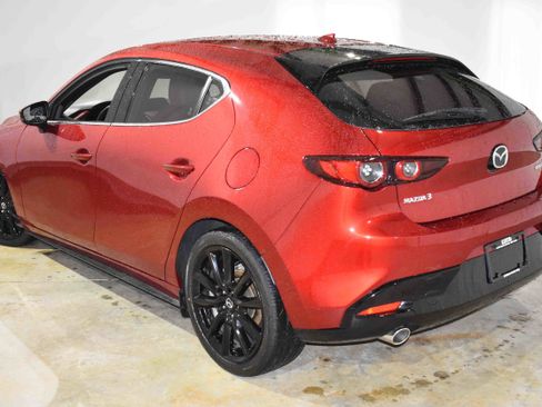 Used 2020 MAZDA MAZDA3 Hatchback w/ Premium Package image 7