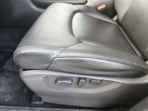 Used 2022 Nissan Armada SV image 18