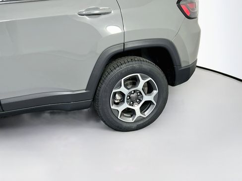 Used 2022 Jeep Compass Trailhawk w/ Trailhawk Elite Group AWD/4WD image 30