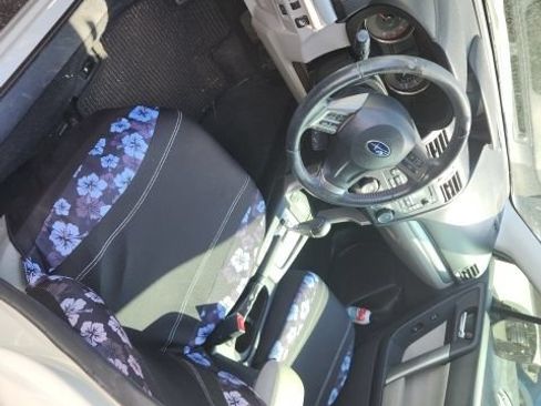Used 2015 Subaru Forester 2.5i Limited AWD/4WD image 4