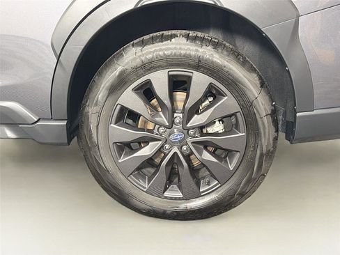 Certified 2025 Subaru Outback Onyx Edition AWD/4WD image 33