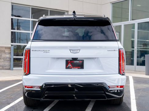 Used 2026 Cadillac Escalade IQL Sport 1 AWD/4WD image 15