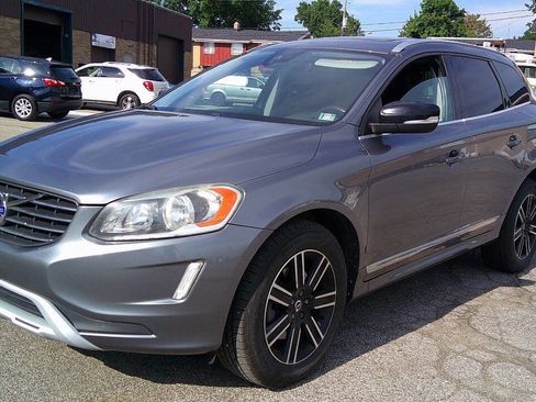 Used 2017 Volvo XC60 T5 Dynamic w/ Protection Package AWD/4WD image 1