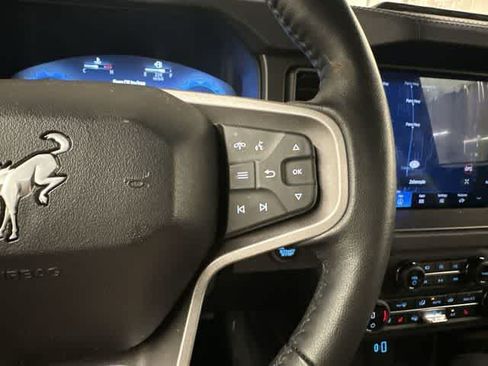 Used 2025 Ford Bronco Badlands AWD/4WD image 9