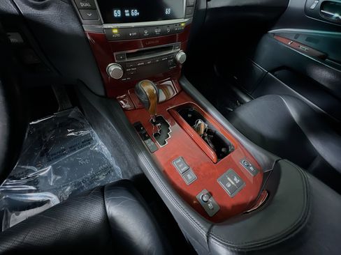 Used 2011 Lexus LS 460 w/ Comfort Pkg image 25