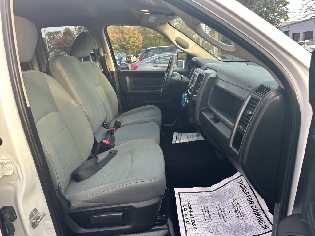 Used 2017 RAM 1500 Express AWD/4WD image 21