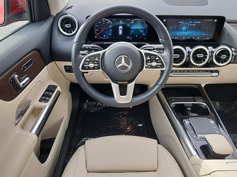 Used 2022 Mercedes-Benz GLA 250 4MATIC image 8