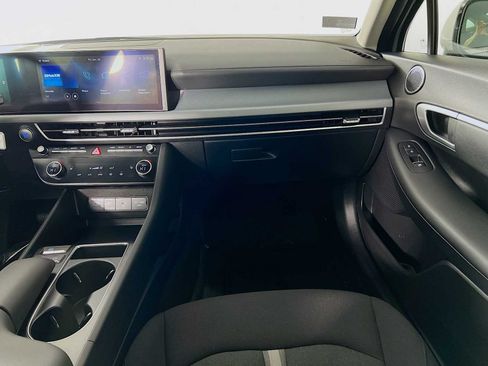 Certified 2025 Hyundai Sonata SEL AWD/4WD image 23
