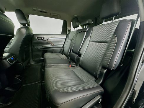 Used 2015 Toyota Highlander Plus image 22