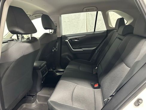 Used 2025 Toyota RAV4 XLE image 46
