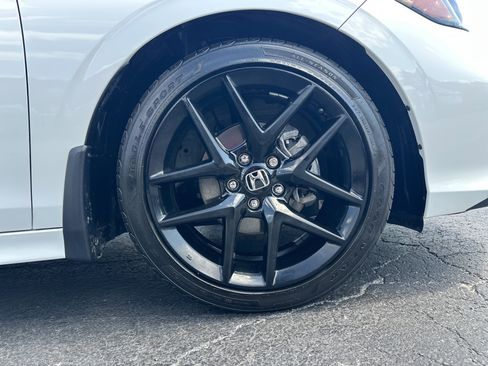 Used 2025 Honda Civic Sport image 13