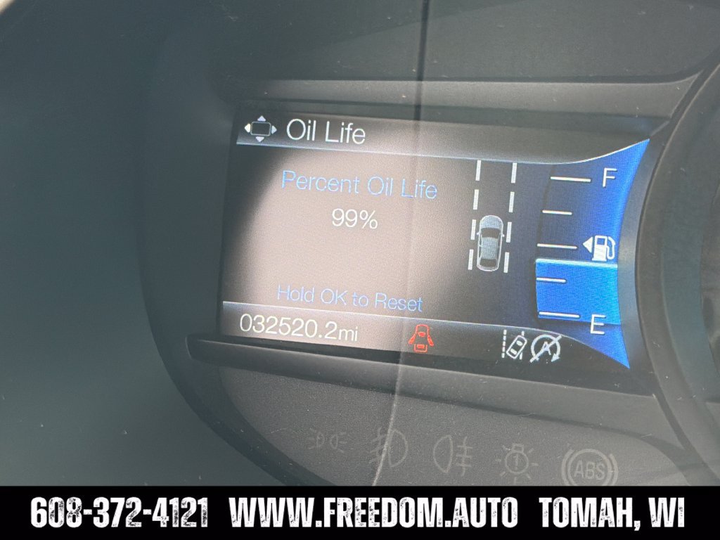 Used 2022 Ford Edge Titanium w/ Equipment Group 301A AWD/4WD image 16