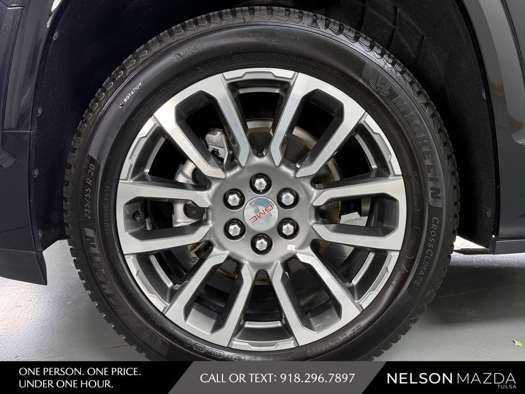 Used 2021 GMC Acadia Denali w/ Trailering Package FWD image 11