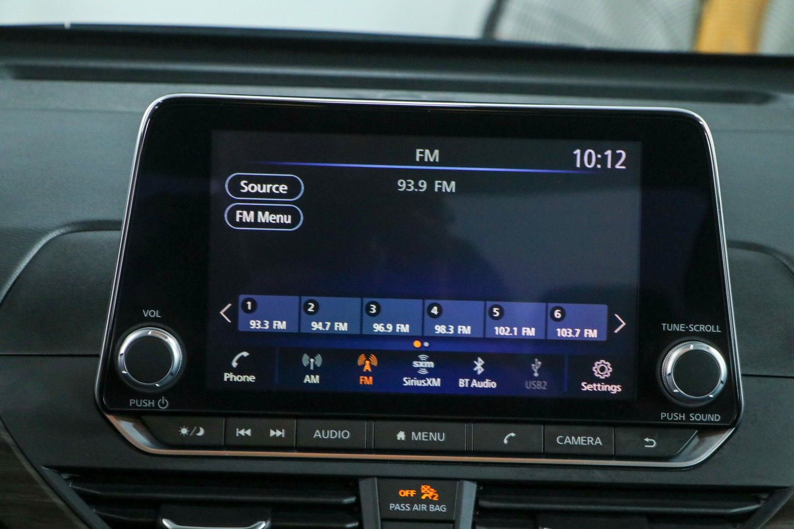 Used 2025 Nissan Altima 2.5 SV FWD image 19