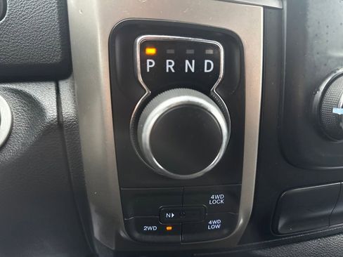 Used 2017 RAM 1500 Classic SLT image 23