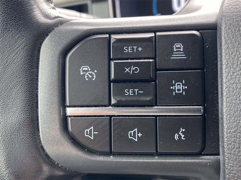 Used 2022 Ford F150 Lariat w/ Equipment Group 502A High image 31