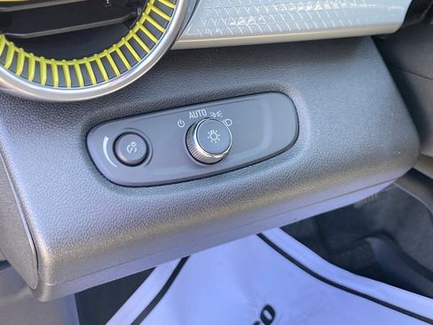 New 2025 Chevrolet Trax LT w/ Driver Confidence Package image 20