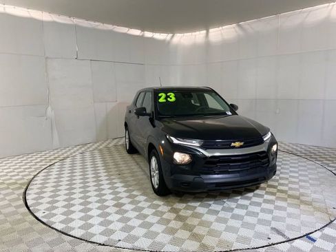 Used 2023 Chevrolet TrailBlazer LS AWD/4WD image 1