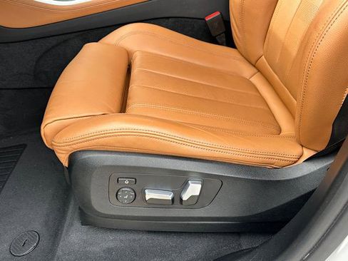 Certified 2022 BMW X5 xDrive45e image 18