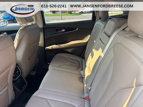 Used 2023 Lincoln Nautilus Reserve AWD/4WD image 30