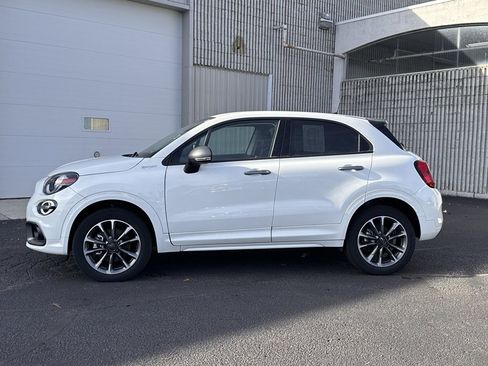 Used 2023 FIAT 500X Sport image 2