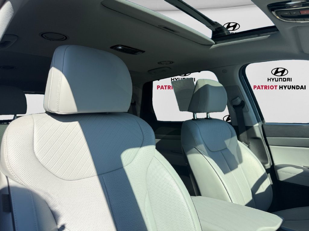 Used 2023 Hyundai Palisade SEL AWD/4WD image 13
