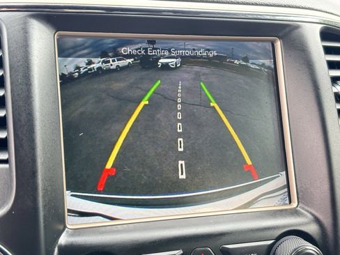 Used 2017 Jeep Grand Cherokee Limited image 6