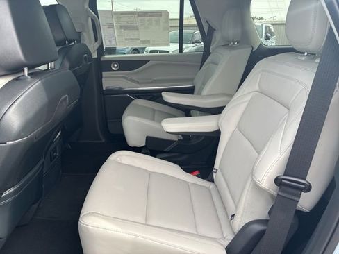 New 2026 Lincoln Navigator Reserve AWD/4WD image 20