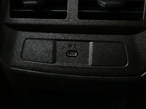 Used 2023 Chevrolet Colorado LT w/ LT Convenience Package II image 16