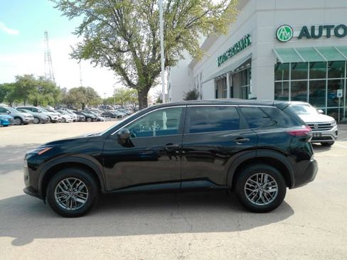 Used 2023 Nissan Rogue S FWD image 12