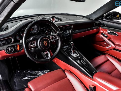 Used 2018 Porsche 911 Carrera S image 17