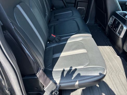 Used 2018 Ford F150 Platinum w/ Equipment Group 701A Luxury image 15