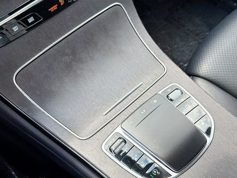 Used 2021 Mercedes-Benz GLC 300 image 33