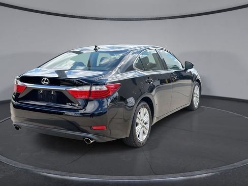 Used 2014 Lexus ES 350 w/ Premium Package FWD image 3