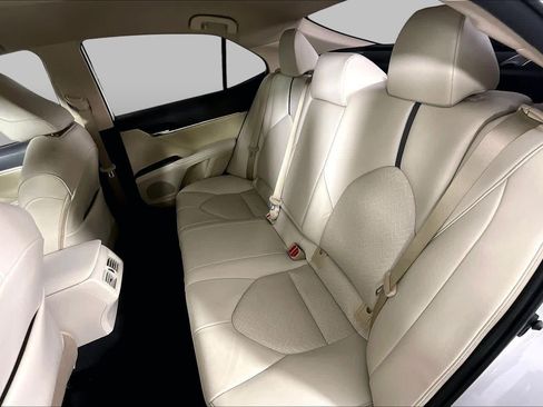 Used 2023 Toyota Camry XLE FWD image 18